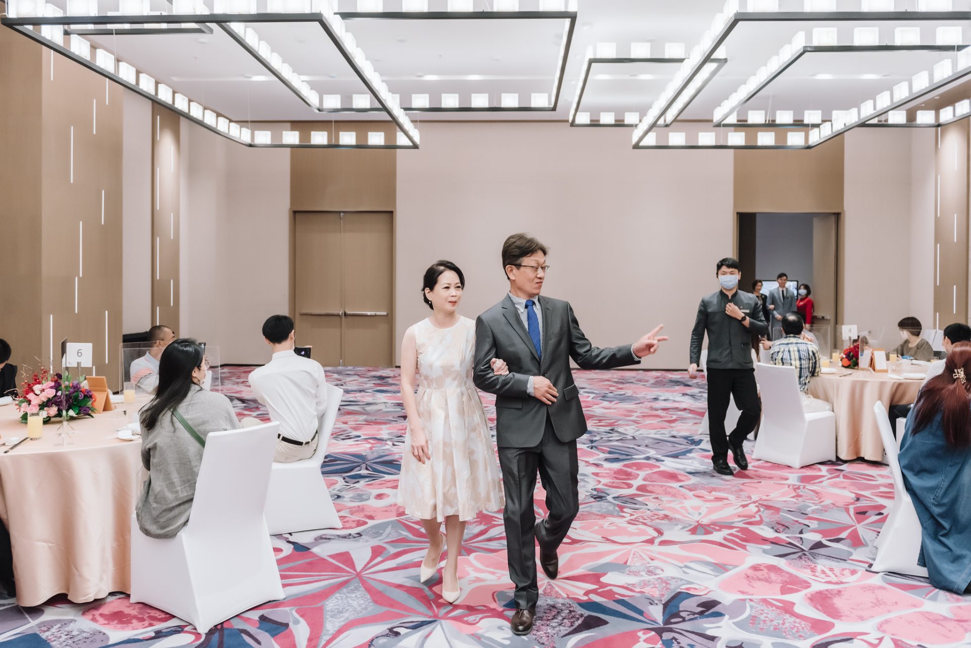 2021112003231032 婚禮紀錄｜高雄婚攝｜南部婚攝｜單宴客｜類婚紗｜晨袍｜閨蜜照｜高雄萬豪酒店｜