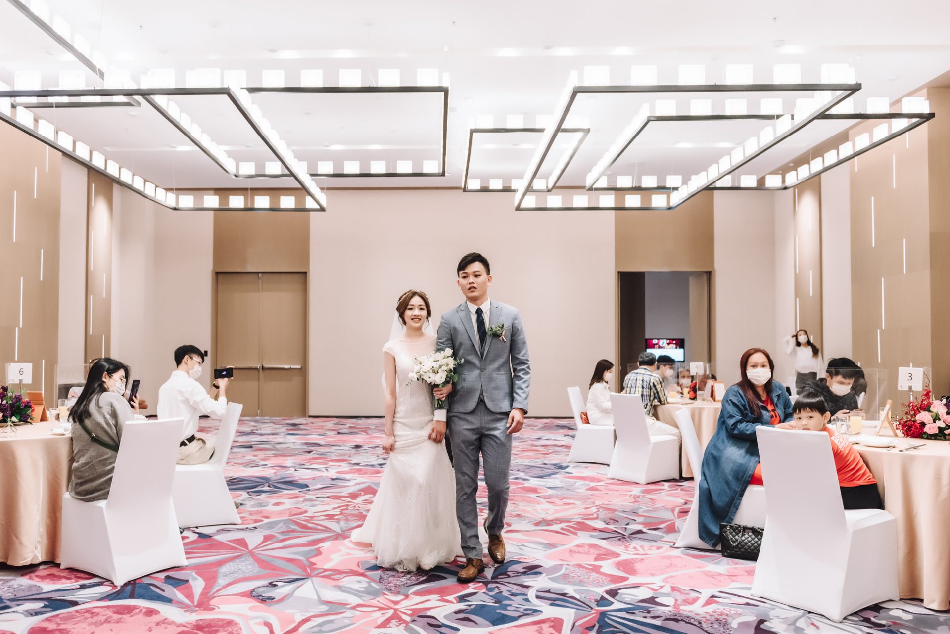 2021112003240548 婚禮紀錄｜高雄婚攝｜南部婚攝｜單宴客｜類婚紗｜晨袍｜閨蜜照｜高雄萬豪酒店｜