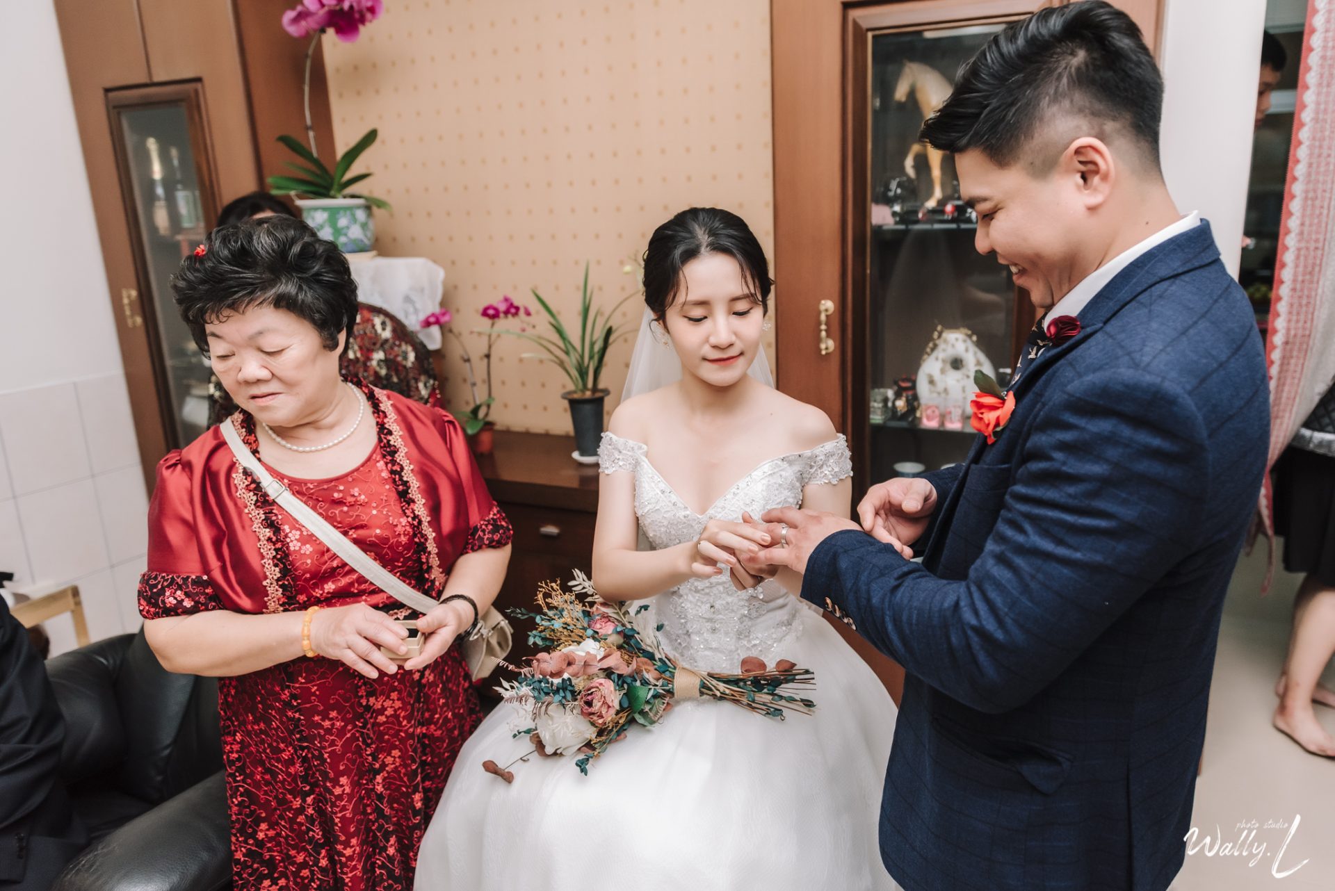 2022010305373867 婚禮紀錄｜高雄婚攝｜南部婚攝｜訂婚｜迎娶｜拜別父母｜類婚紗｜