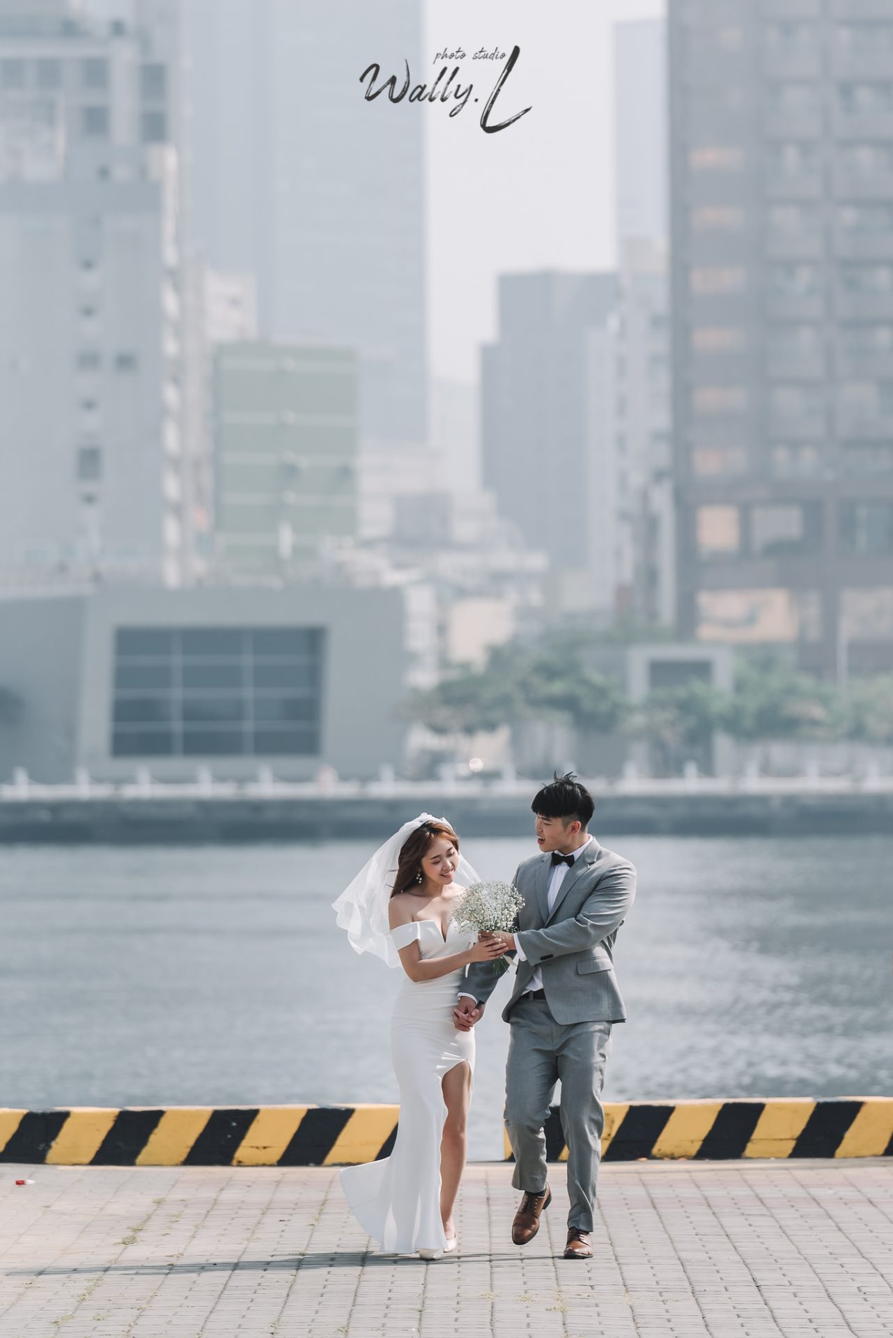 2022031610221521 ｜瓦力攝影工作室｜自助婚紗｜高雄流行音樂中心｜駁二藝文特區｜愛河｜旗津｜