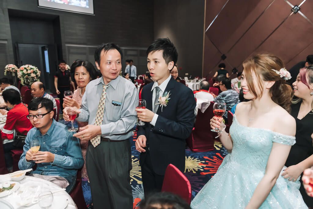 241d36ad2f00b1bd392a533ad3458fdf1 婚禮紀錄｜高雄婚攝｜彰化婚攝｜類婚紗｜迎娶＋午宴｜大中華餐廳和美｜
