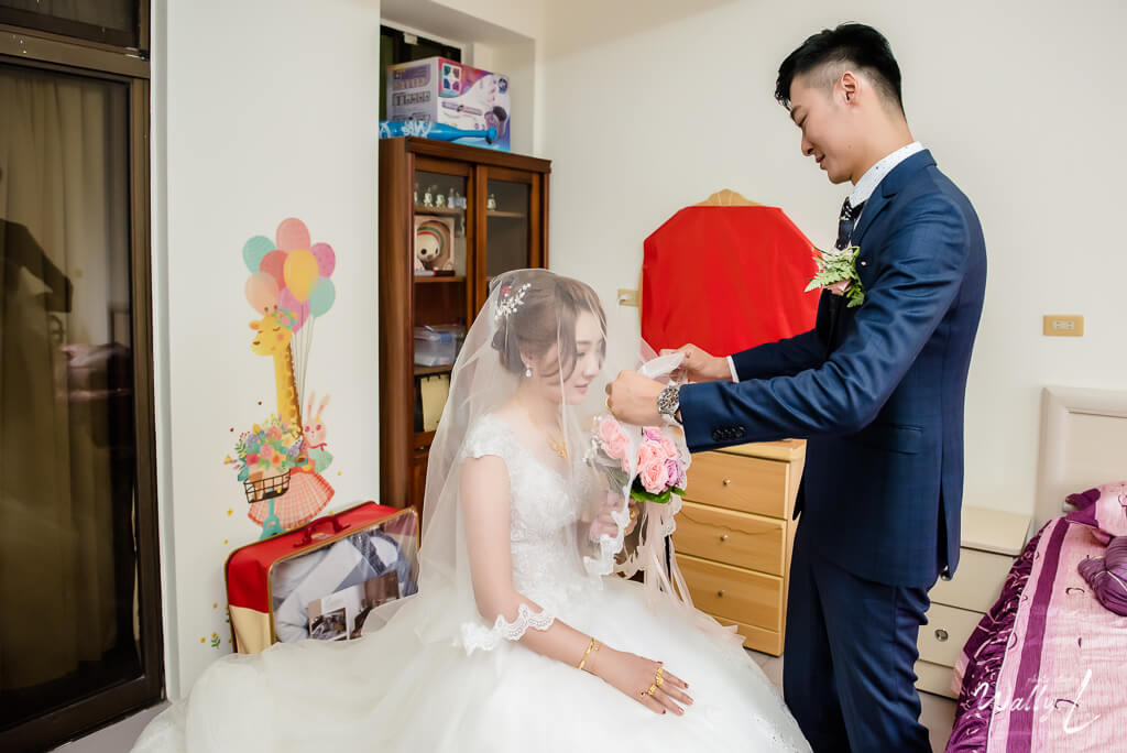 285e8692f48bddfa032f7dda5c8b40cf 婚禮紀錄｜高雄婚攝｜類婚紗｜ 迎娶＋午宴 |仁武活動中心｜