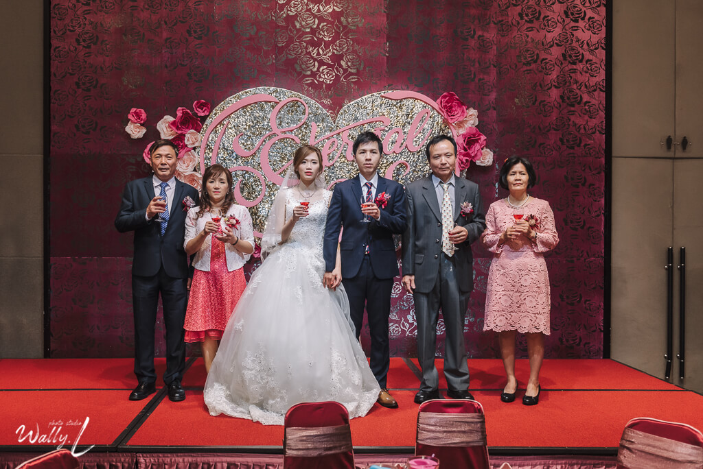 558a7396202ce76e0b80f1f7097de1d01 婚禮紀錄｜高雄婚攝｜彰化婚攝｜類婚紗｜迎娶＋午宴｜大中華餐廳和美｜