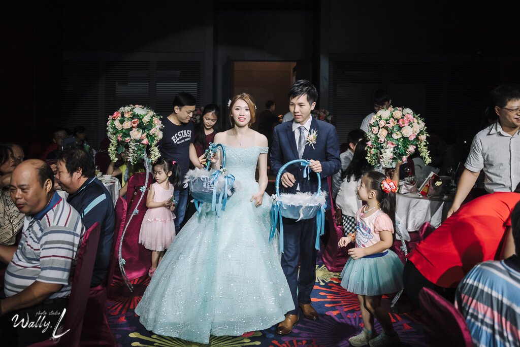 5d146e67c57599ae387a0eecbd54d26e1 婚禮紀錄｜高雄婚攝｜彰化婚攝｜類婚紗｜迎娶＋午宴｜大中華餐廳和美｜