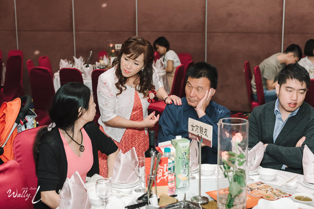 621f1e0d816c425d386a368ece6403a71 婚禮紀錄｜高雄婚攝｜彰化婚攝｜類婚紗｜迎娶＋午宴｜大中華餐廳和美｜