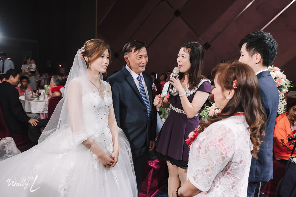 6798127411b021bc07d2fc8dee92fbe11 婚禮紀錄｜高雄婚攝｜彰化婚攝｜類婚紗｜迎娶＋午宴｜大中華餐廳和美｜