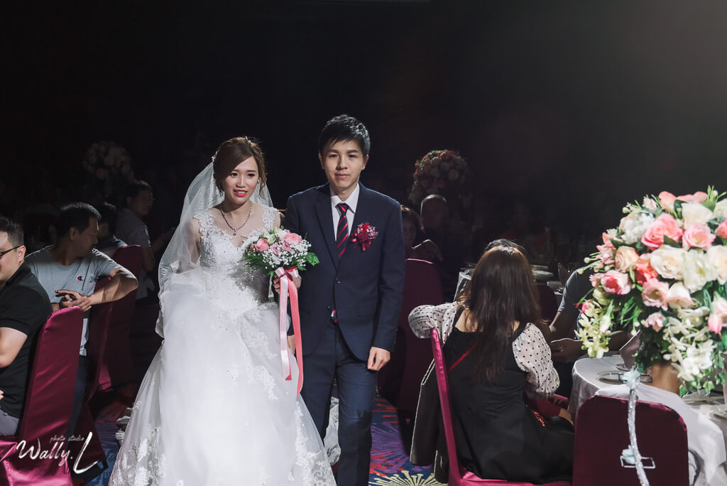 6d6c93f20a1f90b906601f25460c0d4b1 婚禮紀錄｜高雄婚攝｜彰化婚攝｜類婚紗｜迎娶＋午宴｜大中華餐廳和美｜
