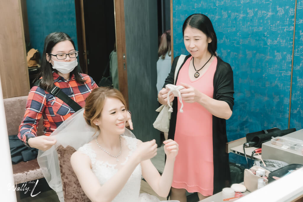 833728042d4a0ead944339fc96e6f38b1 婚禮紀錄｜高雄婚攝｜彰化婚攝｜類婚紗｜迎娶＋午宴｜大中華餐廳和美｜