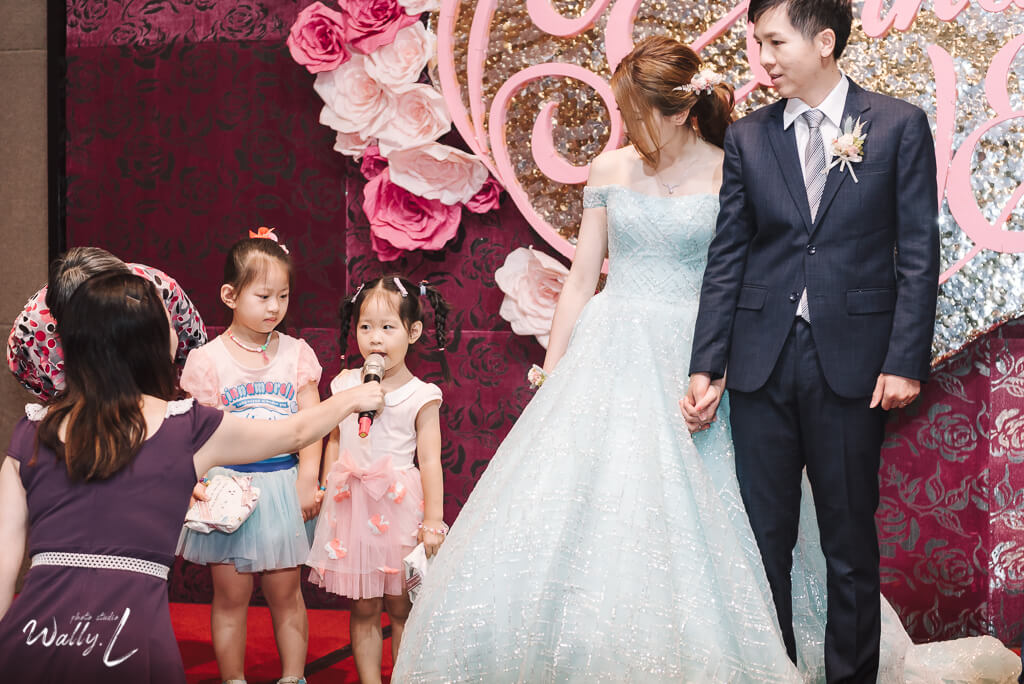 8e0a36b12432fbc5d8812509fd1454821 婚禮紀錄｜高雄婚攝｜彰化婚攝｜類婚紗｜迎娶＋午宴｜大中華餐廳和美｜