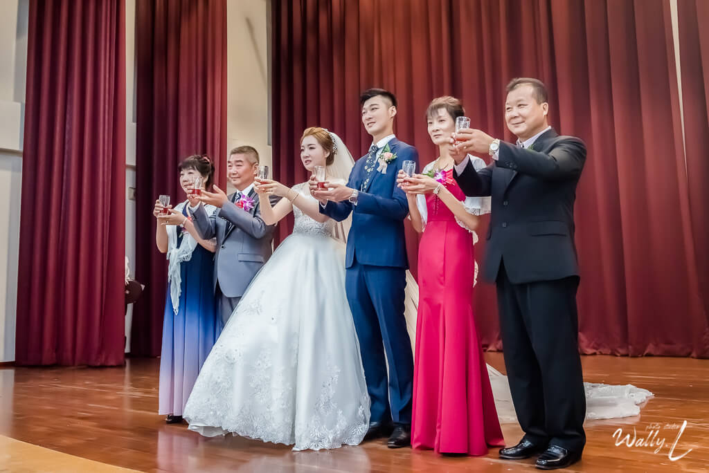 ce367d1395b8e5b1c7c2b94b19d49417 婚禮紀錄｜高雄婚攝｜類婚紗｜ 迎娶＋午宴 |仁武活動中心｜