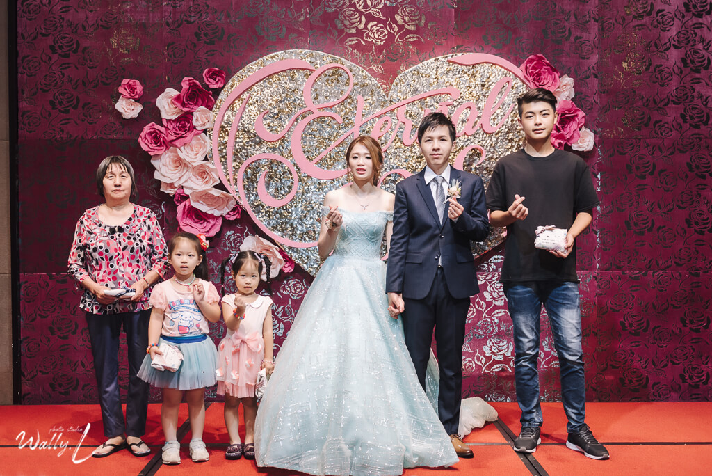 d37c7ca4178046a505a149b2f03e1bde1 婚禮紀錄｜高雄婚攝｜彰化婚攝｜類婚紗｜迎娶＋午宴｜大中華餐廳和美｜