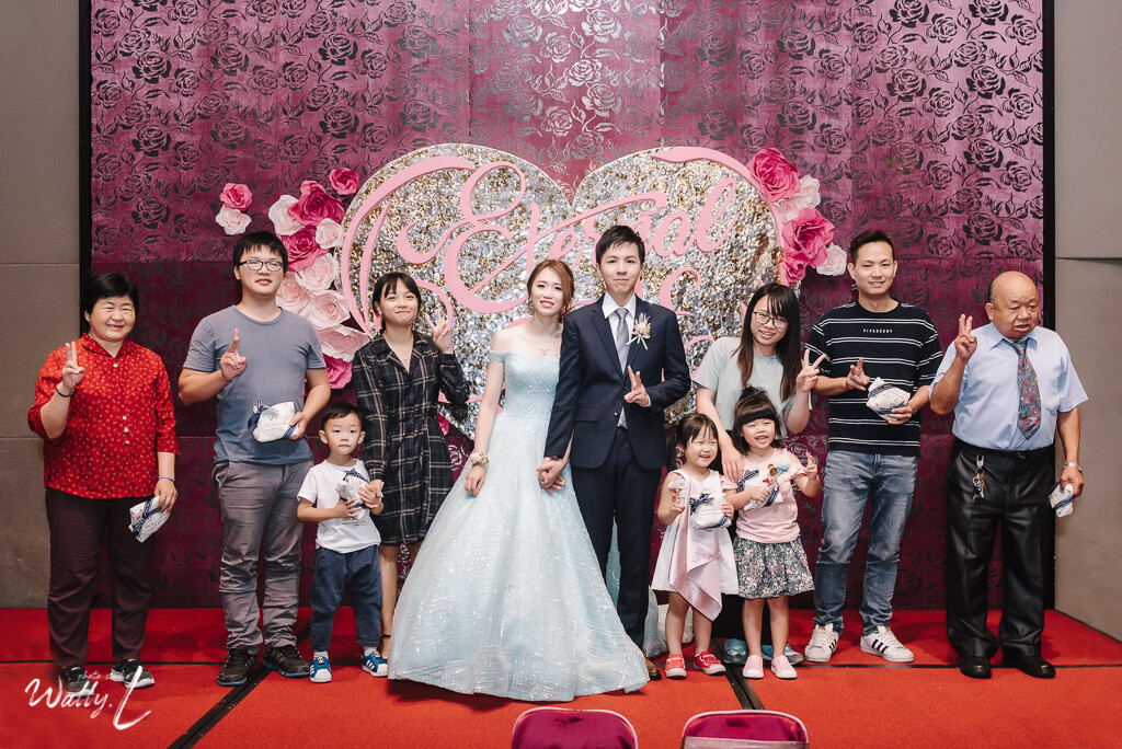 d48f2ecf8113182e8a4a9aac6b12c84e1 婚禮紀錄｜高雄婚攝｜彰化婚攝｜類婚紗｜迎娶＋午宴｜大中華餐廳和美｜