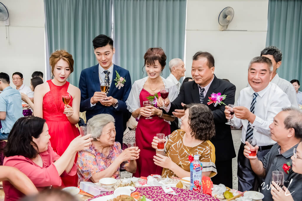 e5ca10f0aa0bacaac8b758a211dde75f 婚禮紀錄｜高雄婚攝｜類婚紗｜ 迎娶＋午宴 |仁武活動中心｜