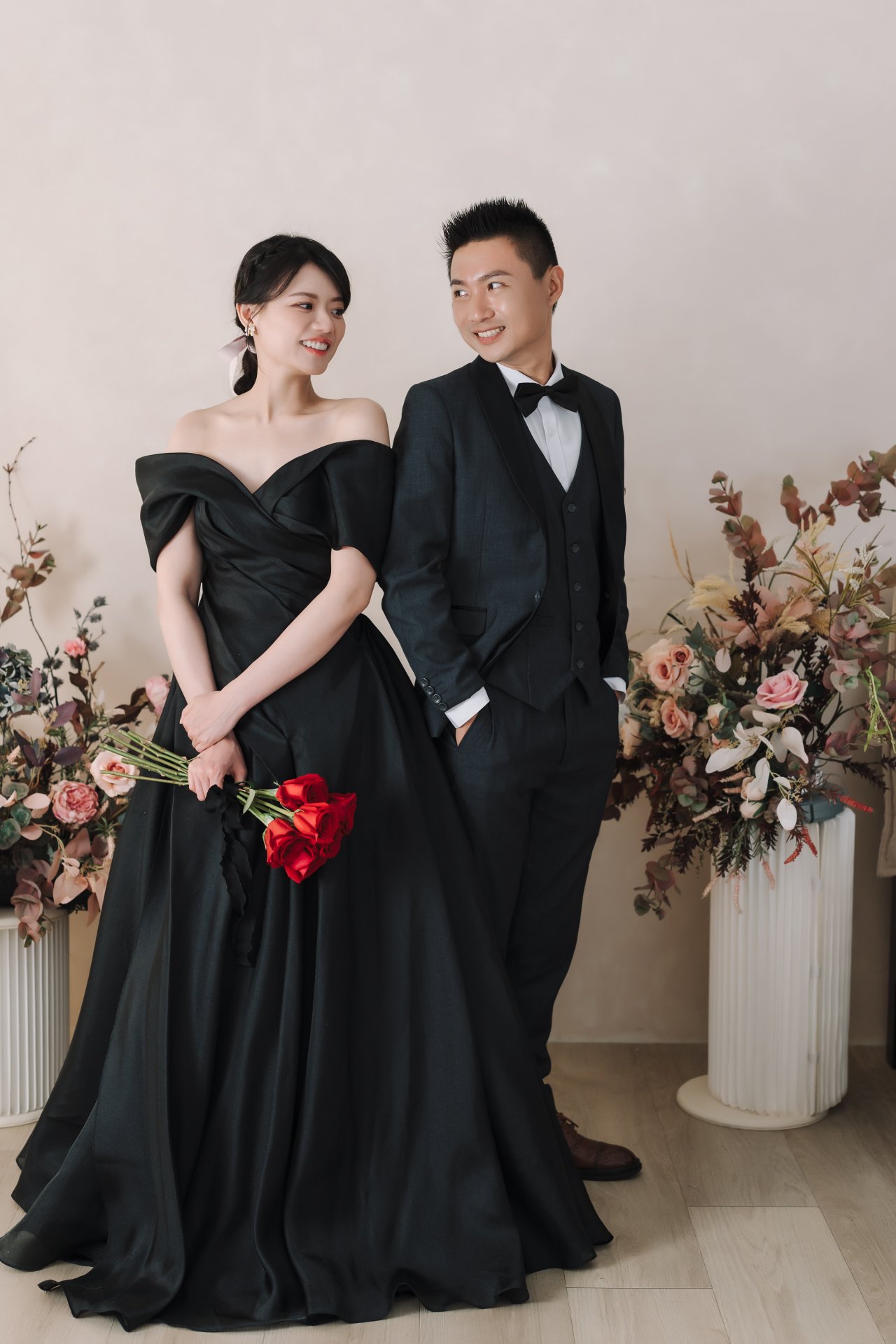2025082704212559 ｜瓦力攝影工作室｜自助婚紗｜駁二｜嘿棚4號｜白鷺灣｜