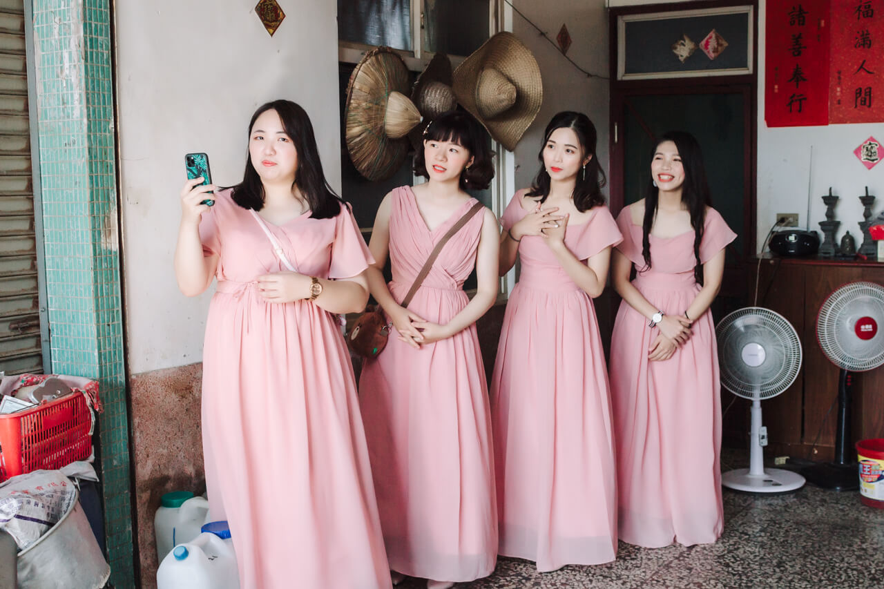 233c2950f81576e0c6cff4948536efe01 婚禮紀錄｜高雄婚攝｜迎娶＋午宴｜類婚紗｜岡山高中禮堂宴客