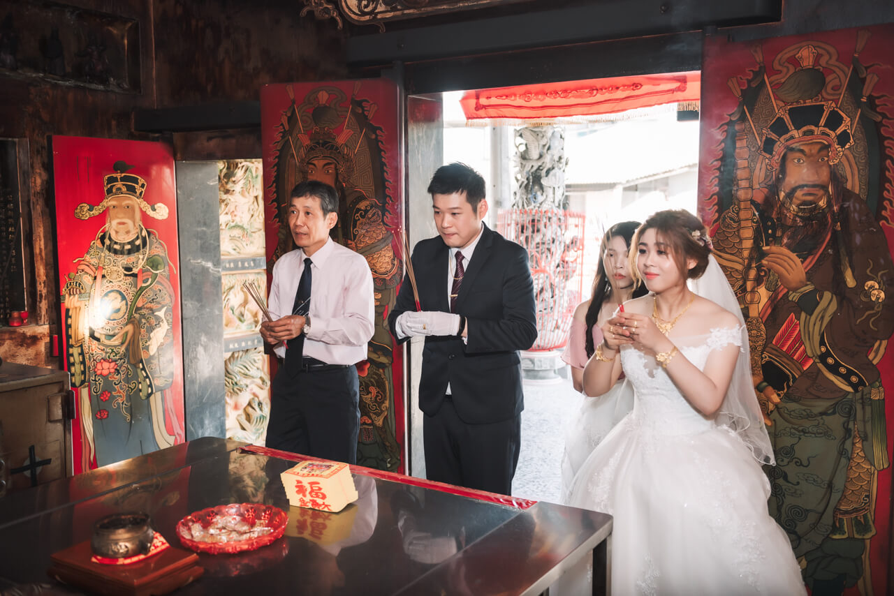 3afb4bd9f4f0d97c15a20d4e7cc2ae7c 婚禮紀錄｜高雄婚攝｜迎娶＋午宴｜類婚紗｜岡山高中禮堂宴客