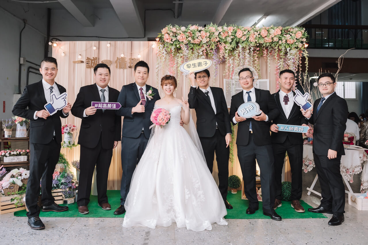 3e4a6e6493aa47ff9d066f2e33e584fa 婚禮紀錄｜高雄婚攝｜迎娶＋午宴｜類婚紗｜岡山高中禮堂宴客
