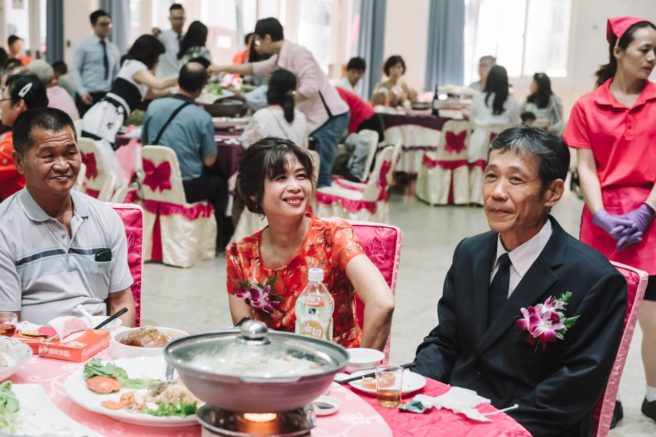 466349ad5f40c3d4c49fa74440685eaa 婚禮紀錄｜高雄婚攝｜迎娶＋午宴｜類婚紗｜岡山高中禮堂宴客