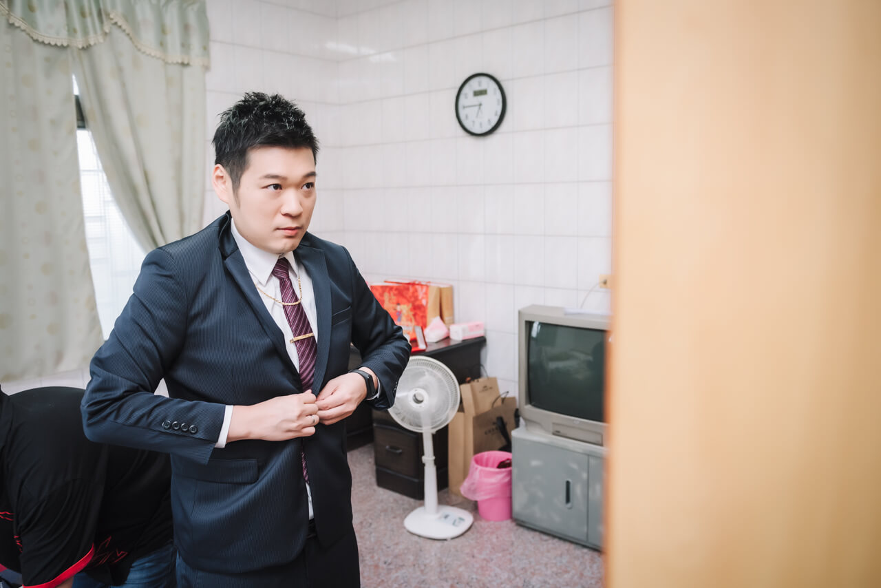 4f497396935cd59a5c4c454013659da61 婚禮紀錄｜高雄婚攝｜迎娶＋午宴｜類婚紗｜岡山高中禮堂宴客