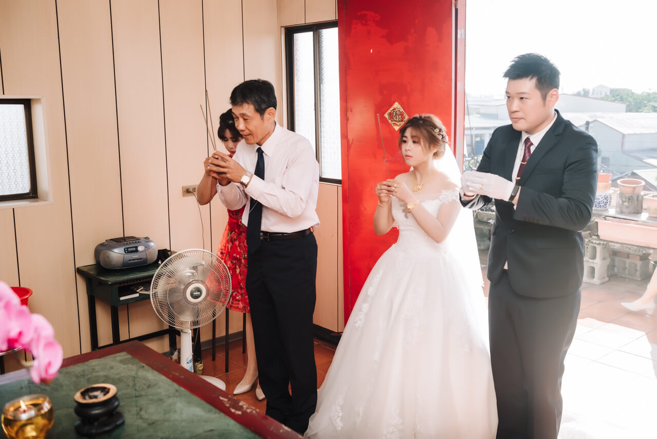 5249e587160f406826b0817ca3d4b154 婚禮紀錄｜高雄婚攝｜迎娶＋午宴｜類婚紗｜岡山高中禮堂宴客