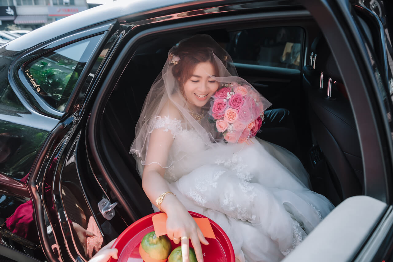 687cc61b3591ba3329c331d84007dccf 婚禮紀錄｜高雄婚攝｜迎娶＋午宴｜類婚紗｜岡山高中禮堂宴客