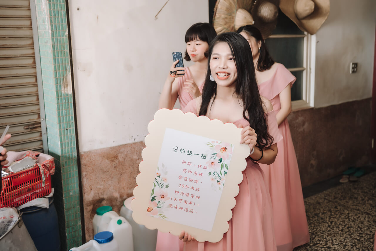 7210bcb8e182f83b741956f4c070c178 婚禮紀錄｜高雄婚攝｜迎娶＋午宴｜類婚紗｜岡山高中禮堂宴客