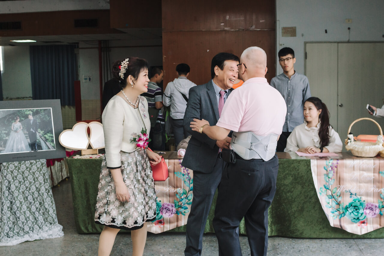 9a64e7aedfc4649d15fbf2cb5d9cd127 婚禮紀錄｜高雄婚攝｜迎娶＋午宴｜類婚紗｜岡山高中禮堂宴客