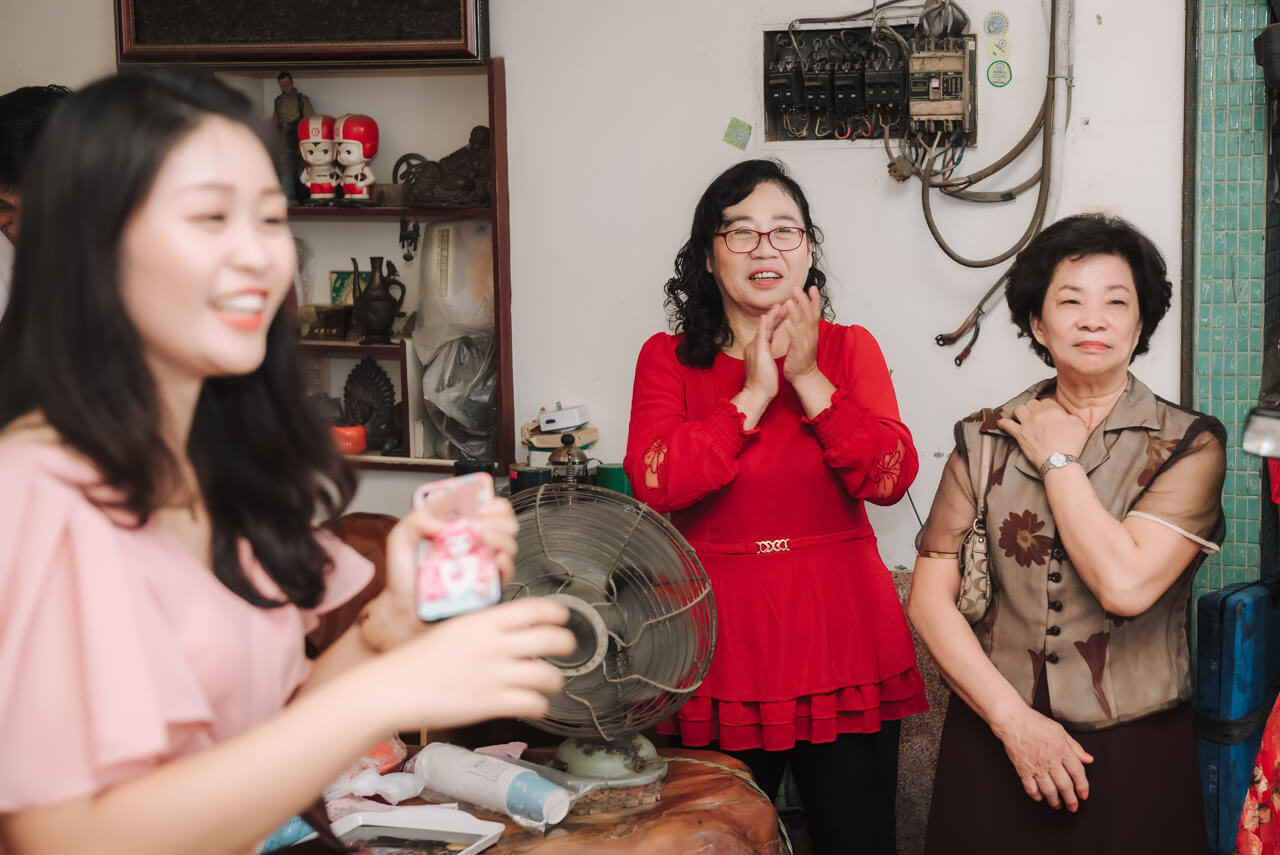 c68dfdf05f47d382fbeba4157164433d1 婚禮紀錄｜高雄婚攝｜迎娶＋午宴｜類婚紗｜岡山高中禮堂宴客