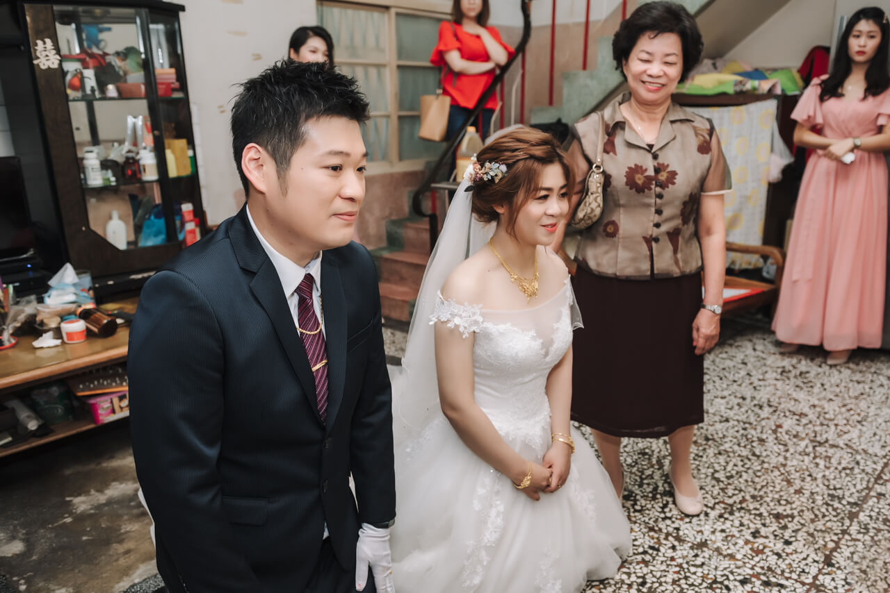 d4572b5198f922e590456a63e8496e29 婚禮紀錄｜高雄婚攝｜迎娶＋午宴｜類婚紗｜岡山高中禮堂宴客