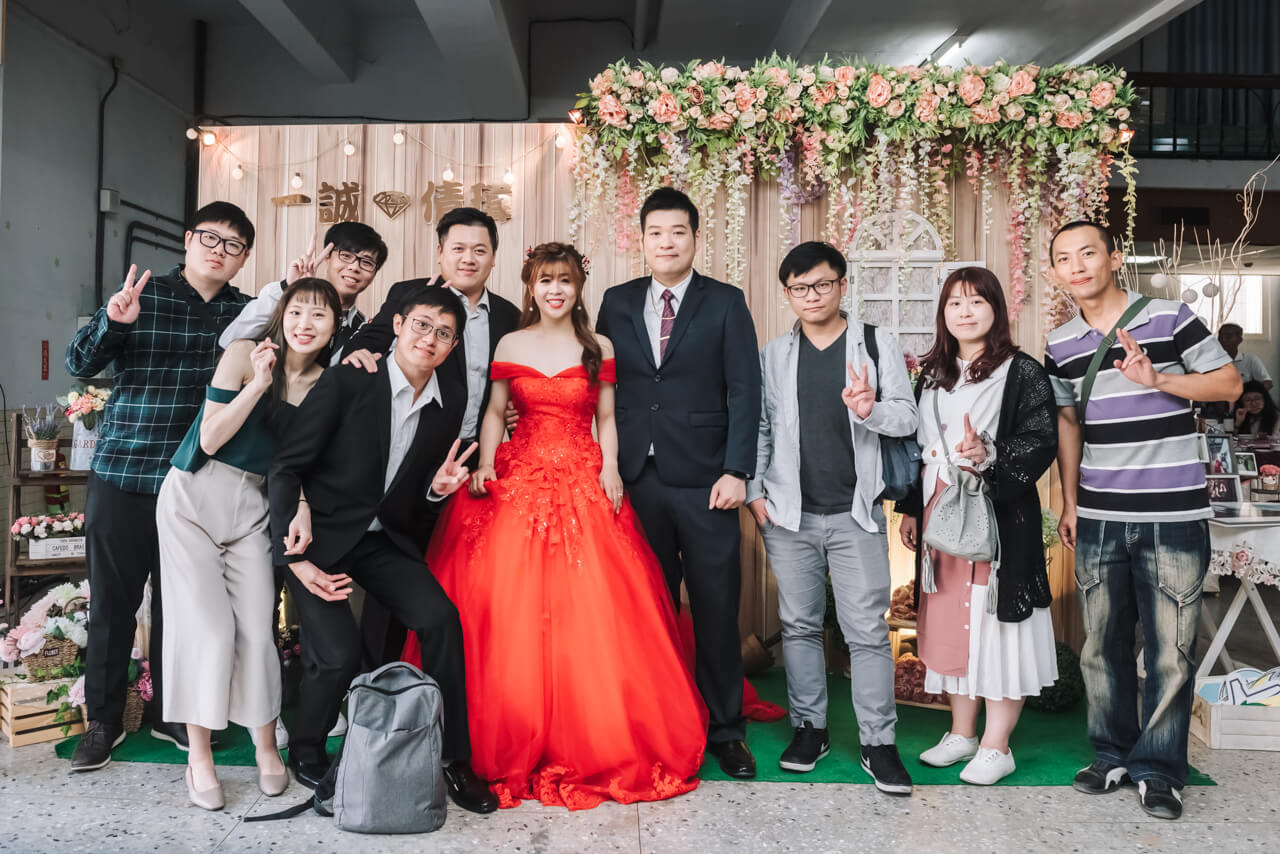 db03f60490f558d295fb04e0207686a1 婚禮紀錄｜高雄婚攝｜迎娶＋午宴｜類婚紗｜岡山高中禮堂宴客