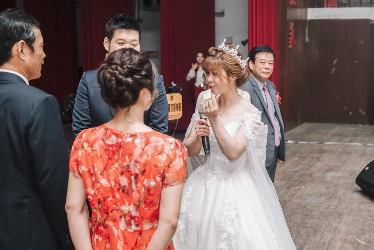 e0e533faf7836e51b2f753d16a6375ec 婚禮紀錄｜高雄婚攝｜迎娶＋午宴｜類婚紗｜岡山高中禮堂宴客